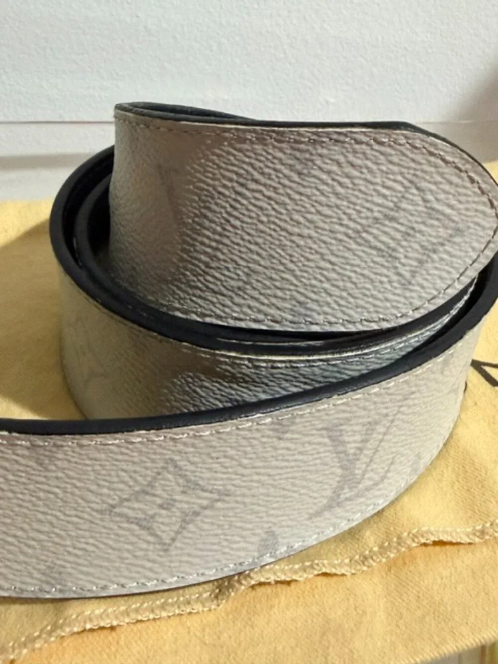 Louis Vuitton Reverso Monogram belt
